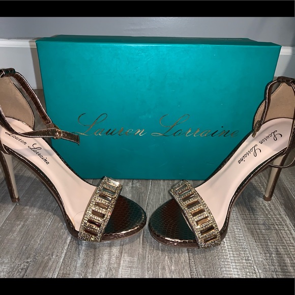 Heels - Picture 3 of 3